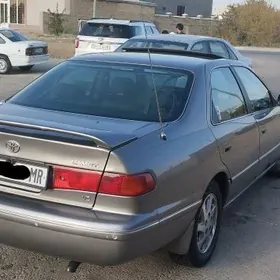 Toyota Camry 1999
