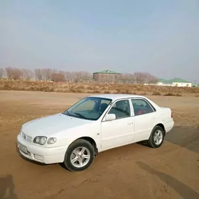 Toyota Corolla 2000