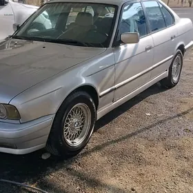 BMW 525 1990