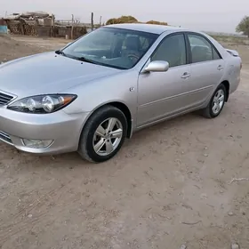 Toyota Camry 2004