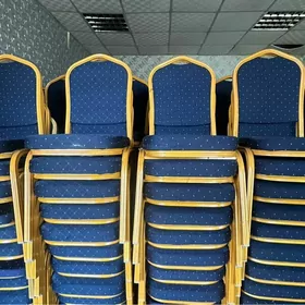 Satlyk oturgyçlar çeholy bilen