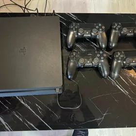 Playstation 4 Slim