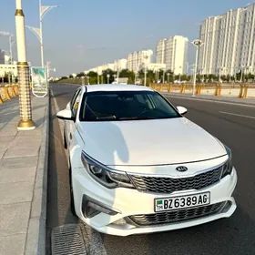 Kia Optima 2019