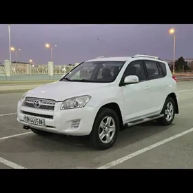 Toyota RAV4 2010
