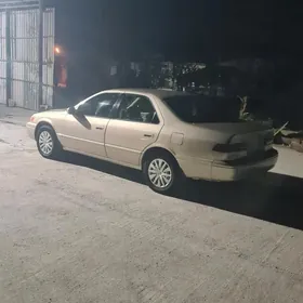 Toyota Camry 1998