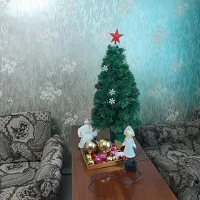 Эл.елка с игрушками