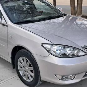 Toyota Camry 2004