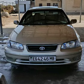Toyota Camry 2000