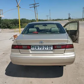 Toyota Camry 1998