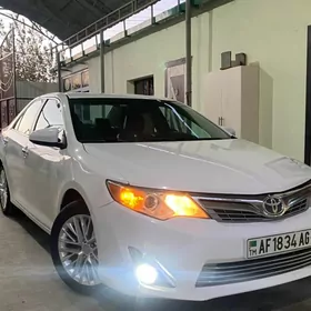 Toyota Camry 2012