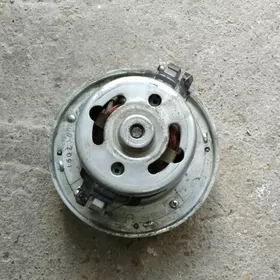 мотор от  пылесоса