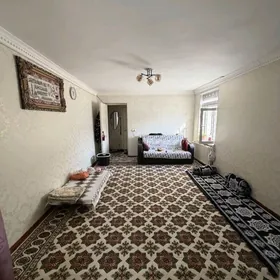 Srocna 1 komnat 1 mikirayon