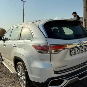 Toyota Highlander 2017