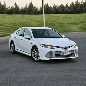 Toyota Camry 2020