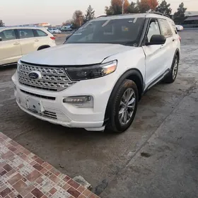 Ford Explorer 2021