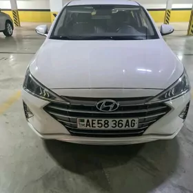 Hyundai Elantra 2019