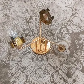 Lyustra lusdyra lustyra 