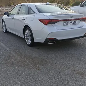 Toyota Avalon 2019