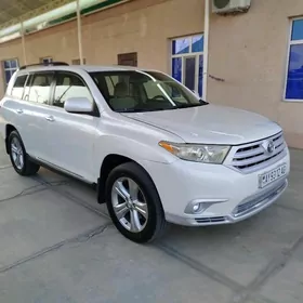Toyota Highlander 2011