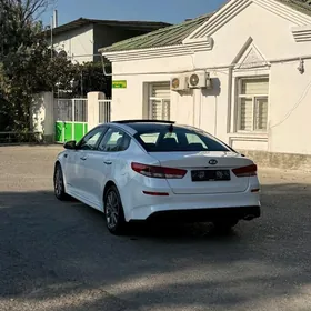 Kia Optima 2018
