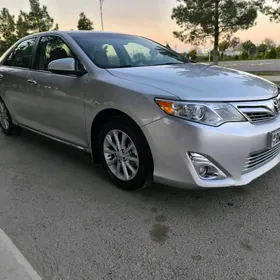 Toyota Camry 2013