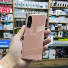 SONY XPERIA 5 ||| ULTRA KEMARA