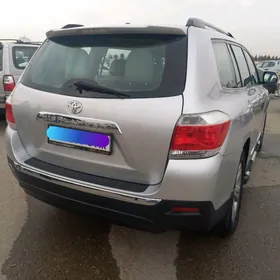 Toyota Highlander 2011