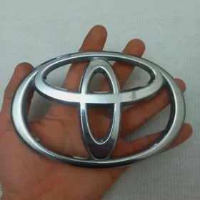 TOYOTA emblema