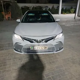 Toyota Camry 2018