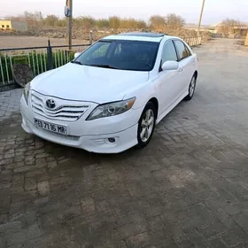 Toyota Camry 2010