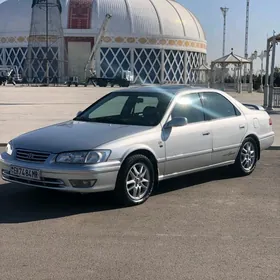 Toyota Camry 2001