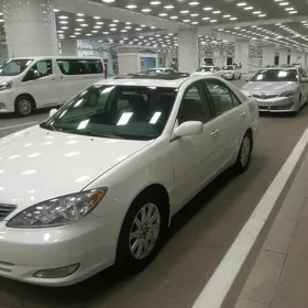 Toyota Camry 2004