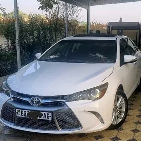 Toyota Camry 2017