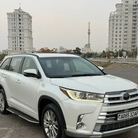 Toyota Highlander 2017