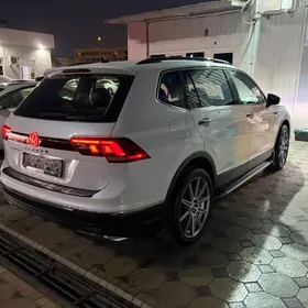 Volkswagen Tiguan 2021