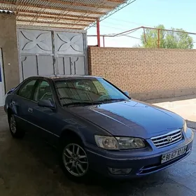 Toyota Camry 2000