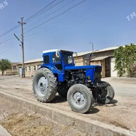 MTZ T-28 2002