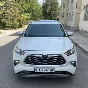 Toyota Highlander 2020