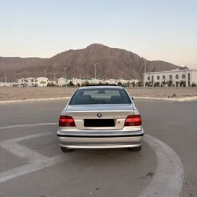 BMW E39 1999