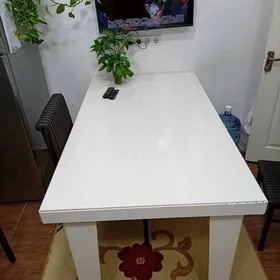 Кухонный стол