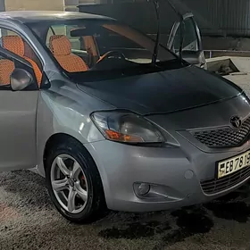 Toyota Yaris 2009