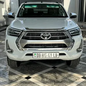 Toyota Hilux 2023