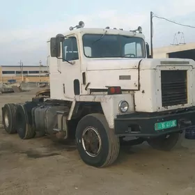 International 5000i / PayStar 1980