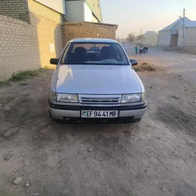 Opel Vectra 1989