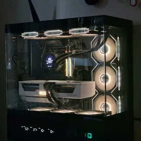 Ryzen 7 7800X3D + RX 9070 XT