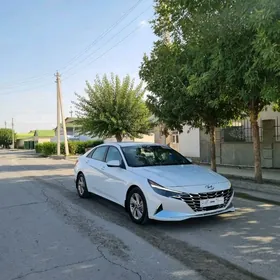 Hyundai Elantra 2021