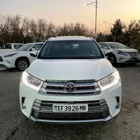 Toyota Highlander 2019