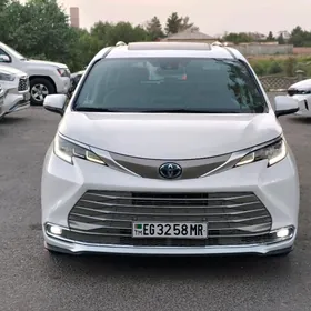 Toyota Sienna 2020