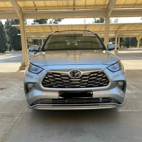 Toyota Highlander 2020