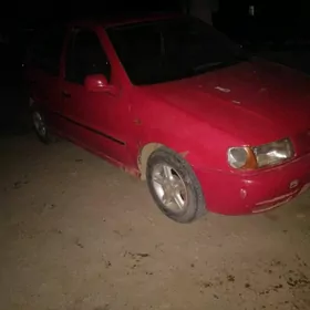 Volkswagen Polo 1998